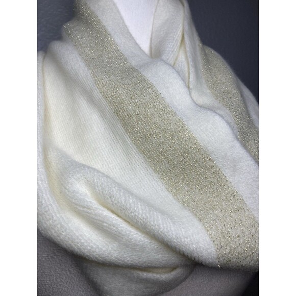 Calvin Klein Ivory With Gold Metallic Accent Knit Infinity Scarf Women's EUC - Picture 2 of 9